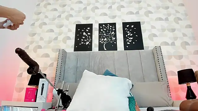 natasha moreno online show from February 26, 12:59 pm