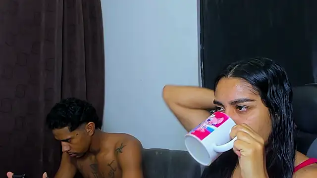 violet and myers online show from March 4, 4:35 pm