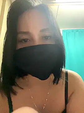 melyiaaa online show from December 19, 3:48 pm