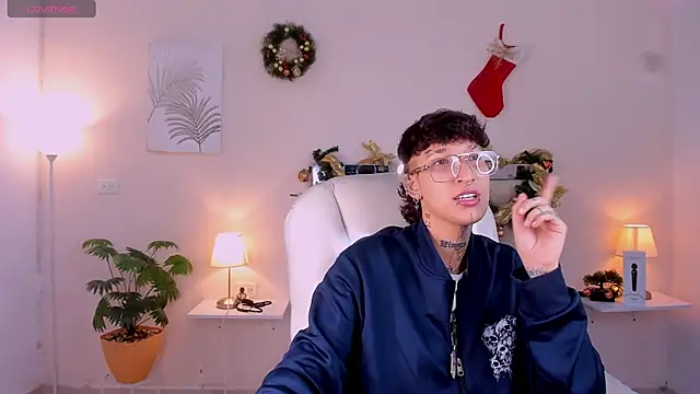 Luci Rose online show from November 20, 3:40 am