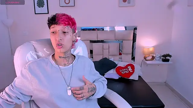 Luci Rose online show from September 17, 2:04 pm