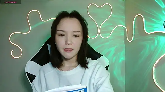 Snapshot of DemiWildcat chatting on October 23, 12:00 pm DemiWildcat online show from October 23, 12:00 pm