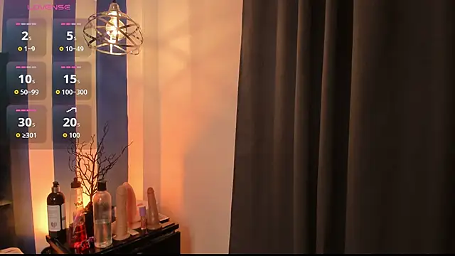 valeria rouse28 online show from October 18, 6:10 pm