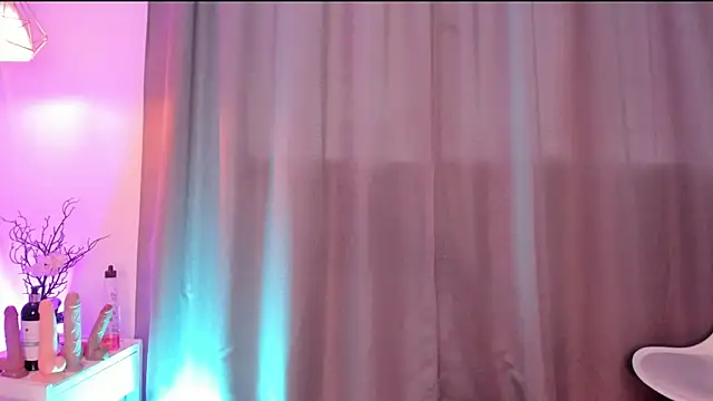 valeria rouse28 online show from December 16, 10:48 pm