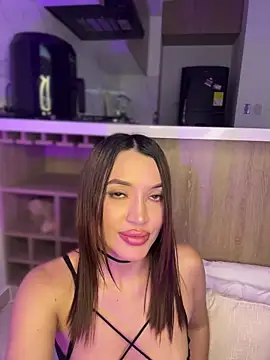 Bella-taylorr online show from March 24, 8:52 am