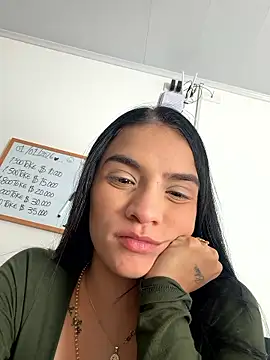 alhaia sander online show from January 10, 1:05 pm