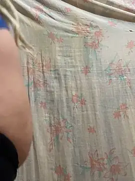 Cuckold-masters-dog online show from November 27, 3:15 pm