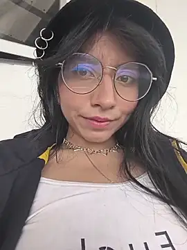 VioletxBloom online show from February 24, 8:07 pm