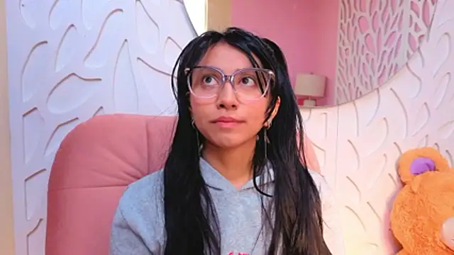 VioletxBloom online show from April 12, 12:52 pm