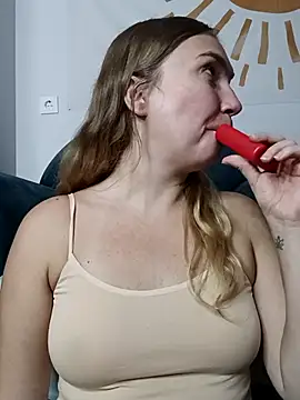 KisaVixen online show from October 3, 5:18 pm