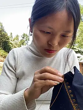 milo bae online show from January 18, 6:43 am