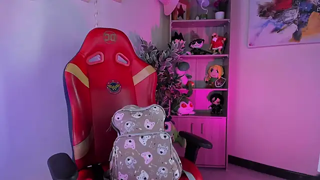 Lana Dreams  online show from October 4, 5:06 pm