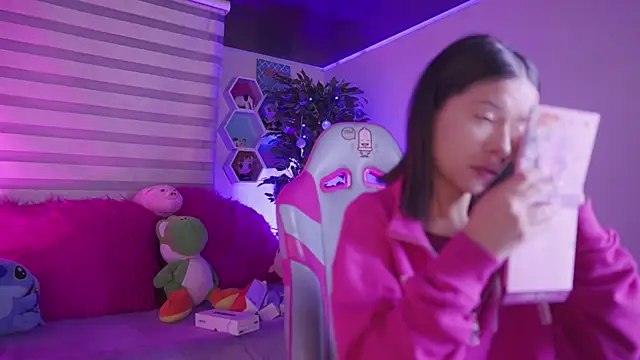 Lana Dreams  online show from December 3, 12:57 am