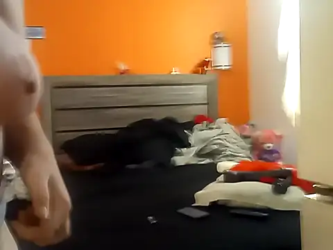 Snapshot of LusciousKandy chatting on September 15, 12:41 am LusciousKandy online show from September 15, 12:41 am