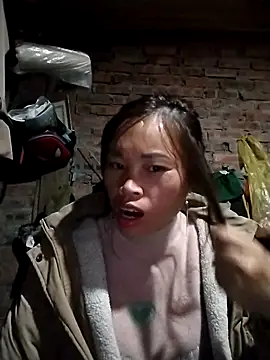   Ngoc20   online show from February 3, 11:59 am