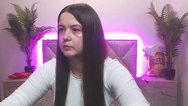 MavkaCute online show from October 4, 6:12 pm