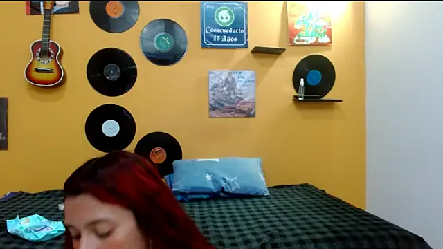 skinnyverus18 online show from November 28, 7:28 pm