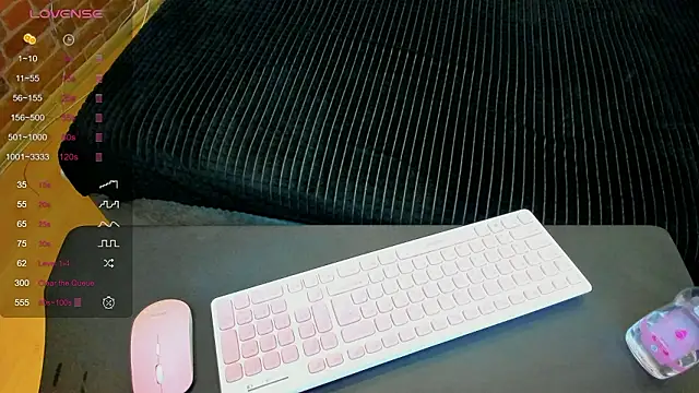 Cutiee Alicee online show from March 11, 8:11 pm