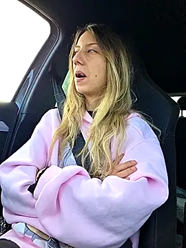 PetiteSecrets online show from November 12, 10:24 am