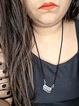 indian-hotmilfs online show from January 14, 8:58 pm