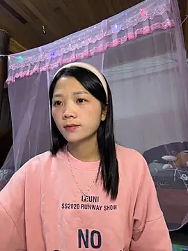 thaoyeuuu online show from October 28, 12:55 pm