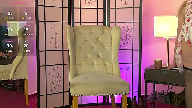 NiaMalkova online show from October 3, 4:56 pm