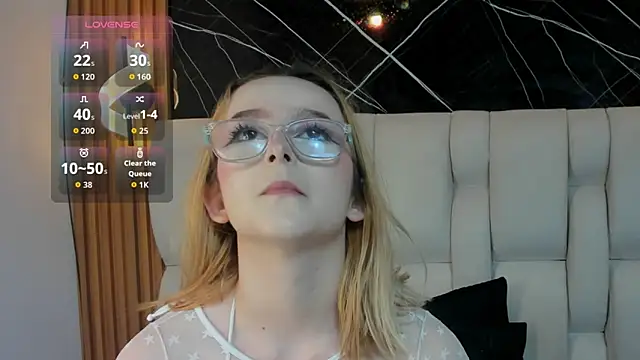 kristal joi dl online show from November 24, 2:46 am