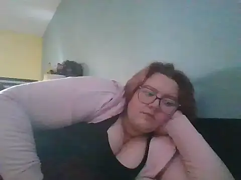 XEmoxkittyx online show from July 14, 4:44 pm