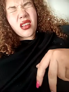 SirenRouge 69 online show from October 28, 8:46 pm