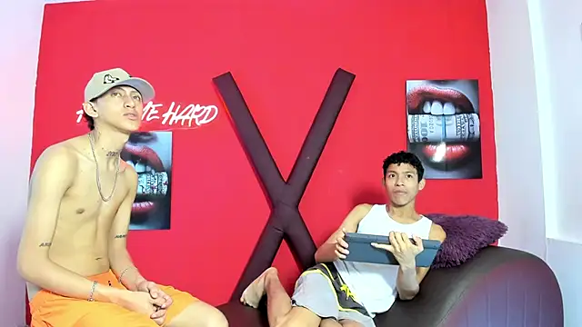 BEAUTY BOYS1 online show from March 11, 8:11 pm