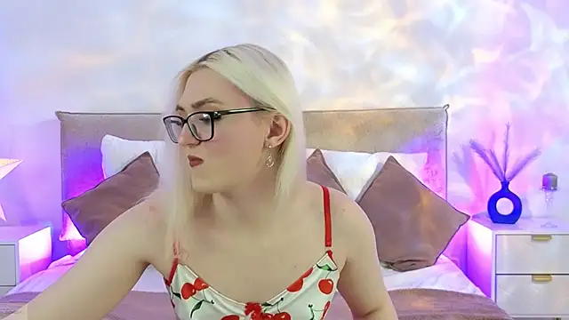 Jules night online show from November 30, 9:41 pm