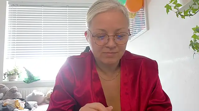 Linsy Kim online show from February 20, 9:55 am