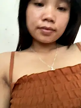 Snapshot of Ngoc-bbi chatting on October 12, 6:27 am Ngoc-bbi online show from October 12, 6:27 am