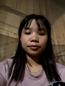 Snapshot of Ngoc-bbi chatting on October 2, 2:33 pm Ngoc-bbi online show from October 2, 2:33 pm