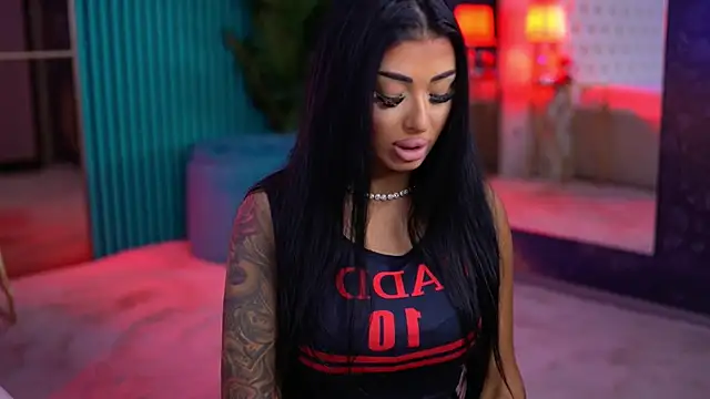 ArabellaPosh online show from October 15, 5:10 am