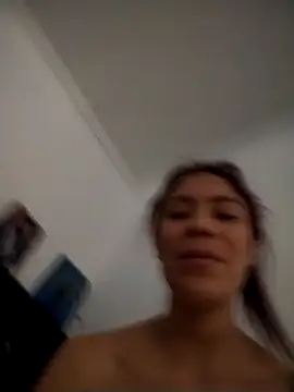 dulcelatin21 online show from November 30, 8:35 pm