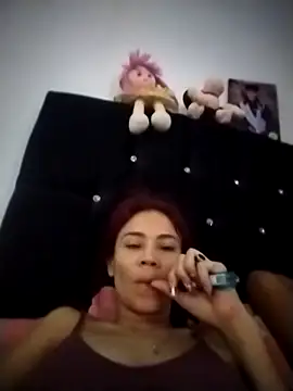 dulcelatin21 online show from November 29, 7:18 pm