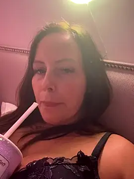 nightingale27 online show from September 17, 9:13 pm