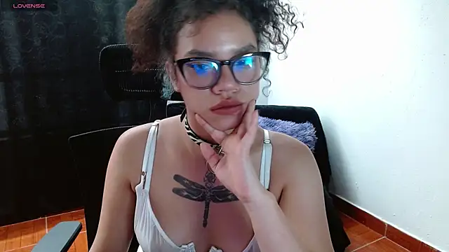 Canela s1 online show from April 16, 9:36 pm