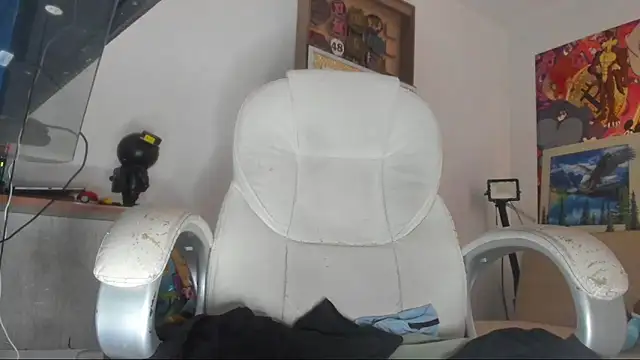 mila dash online show from November 24, 11:34 am