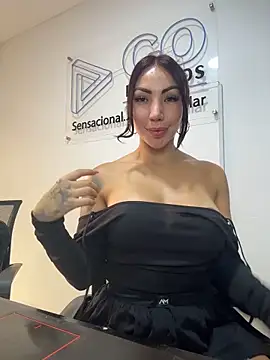 Sarahlove 90 online show from December 3, 9:06 pm