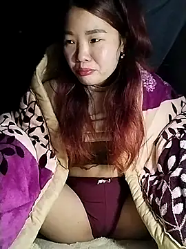 lylylove online show from January 8, 8:51 am