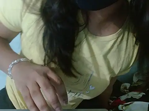 Vaani Singha online show from November 25, 8:42 pm