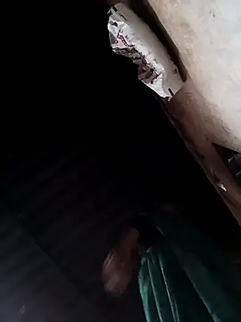 Snapshot of Sexy_queeny chatting on September 14, 12:58 pm Sexy queeny online show from September 14, 12:58 pm