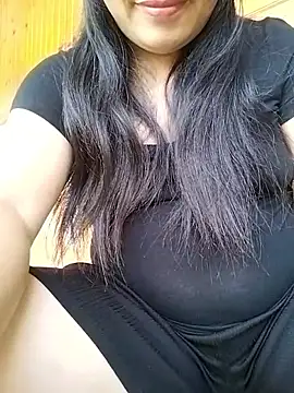 miss-su online show from June 1, 1:51 am
