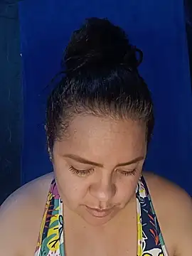Miss Adriana01 online show from June 2, 4:02 am