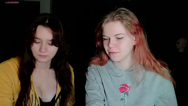 Poppy sun online show from November 6, 6:14 pm