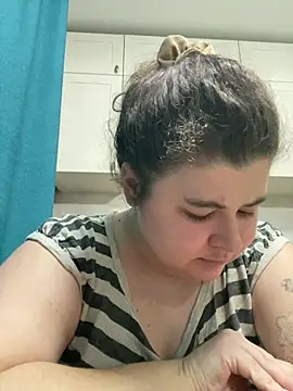 AliceCurlyX online show from February 25, 2:26 pm