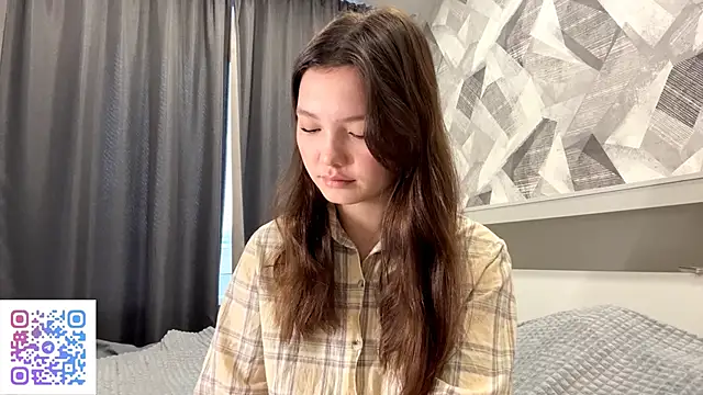 KiraVelvet online show from November 9, 9:16 am