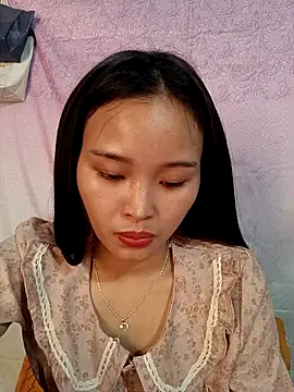 Lili lovely online show from November 23, 2:36 am